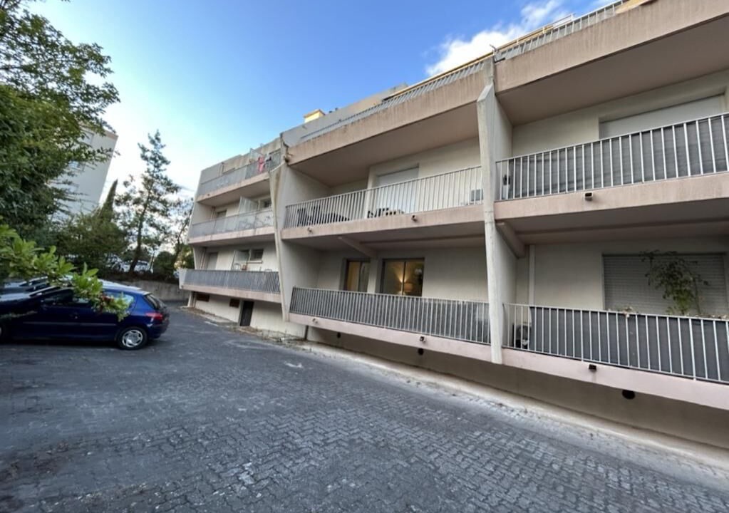 Photo of Outdoor in Hopitaux-Facultes