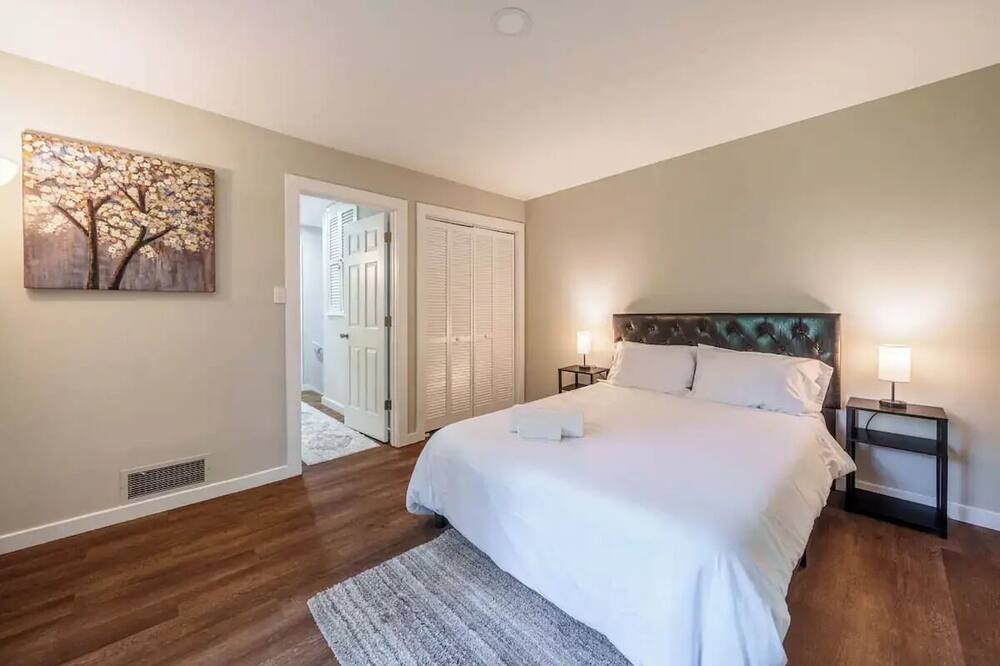 Photo of Bedroom in Bynum