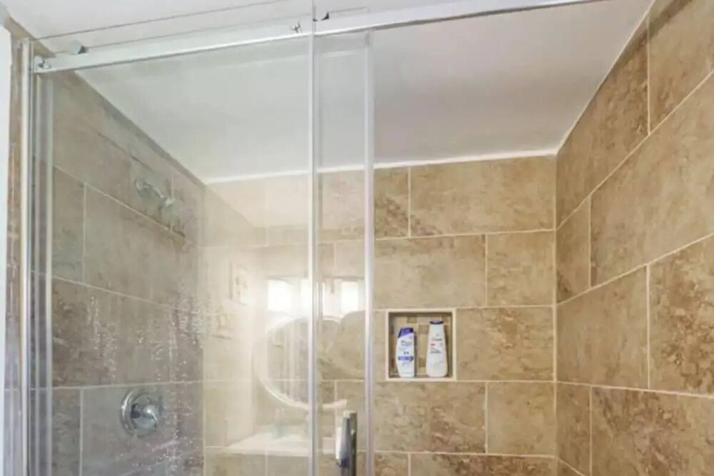 Photo of Bathroom in Bynum