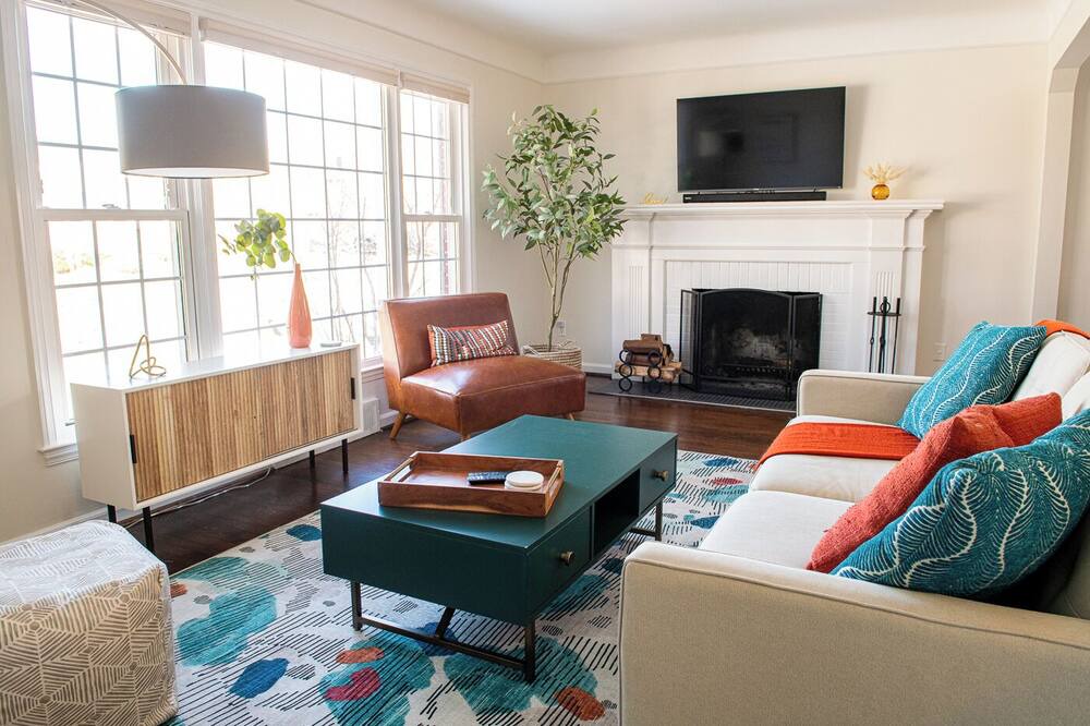 Photo of Livingroom in Grosse Pointe Woods