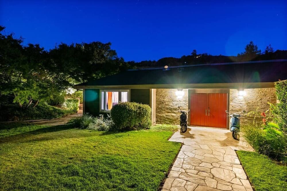 Photo of Others in Sleepy Hollow