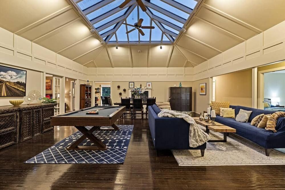 Photo of Others in Sleepy Hollow