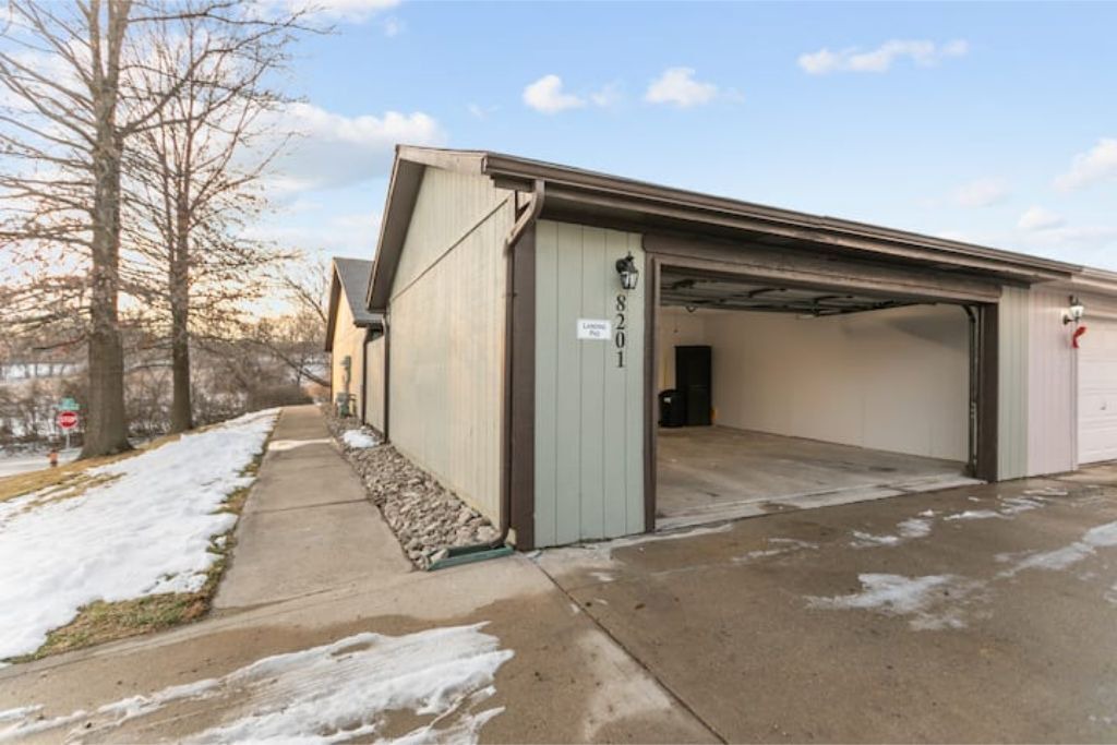 Photo of Outdoor in Parkville