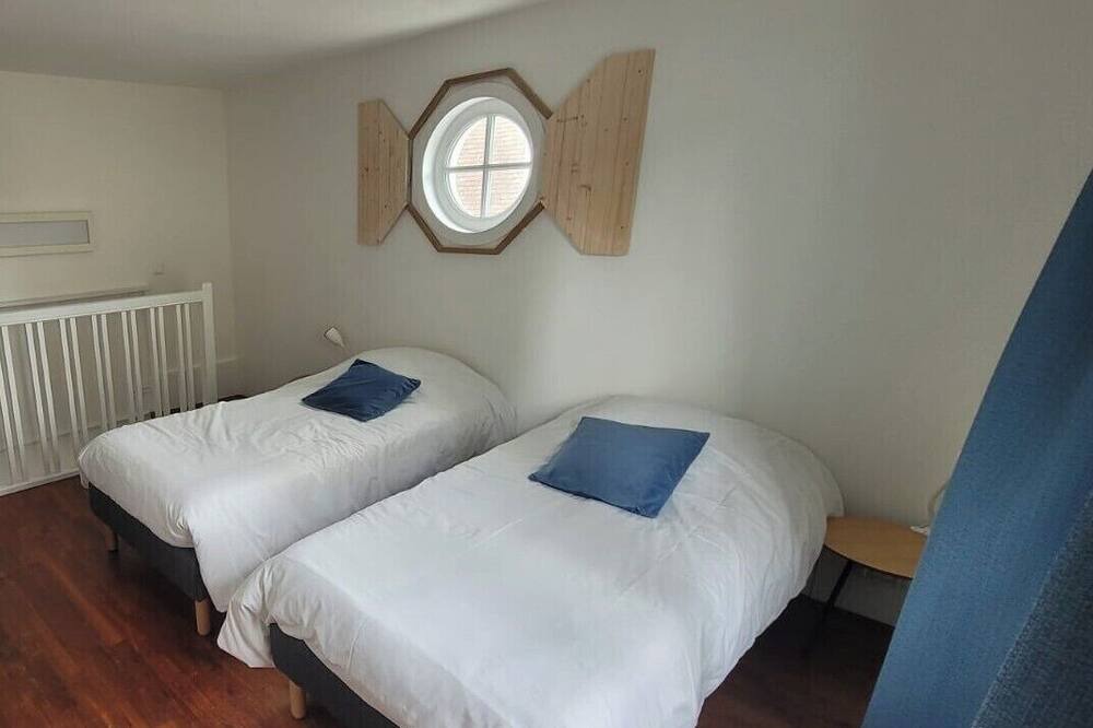 Photo of Bedroom in Bennecourt