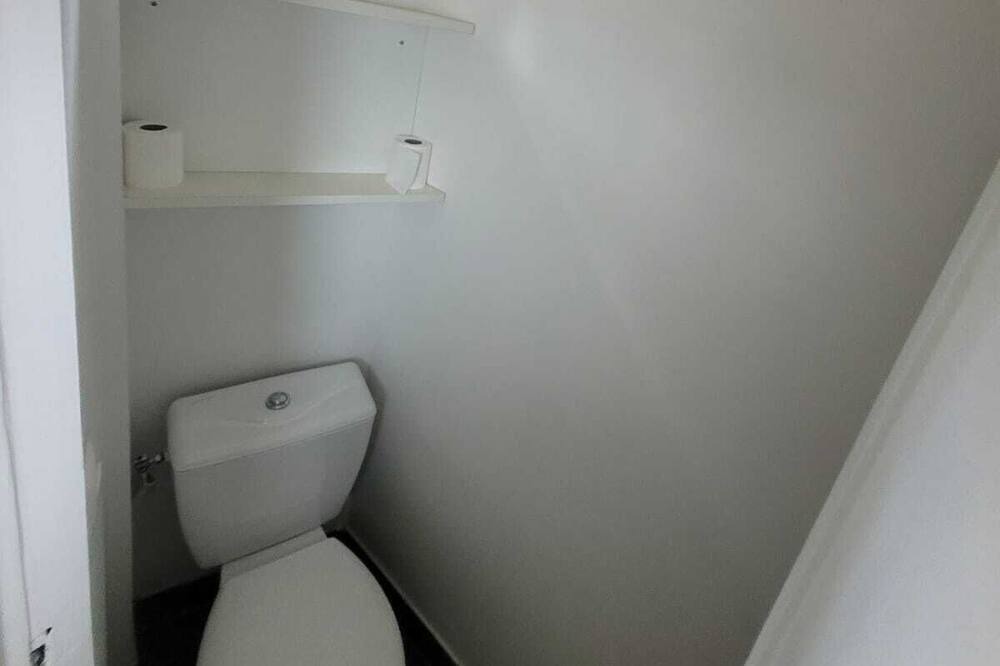 Photo of Bathroom in Bennecourt