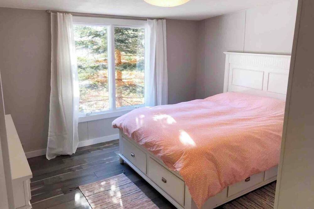 Photo of Bedroom in Jewett