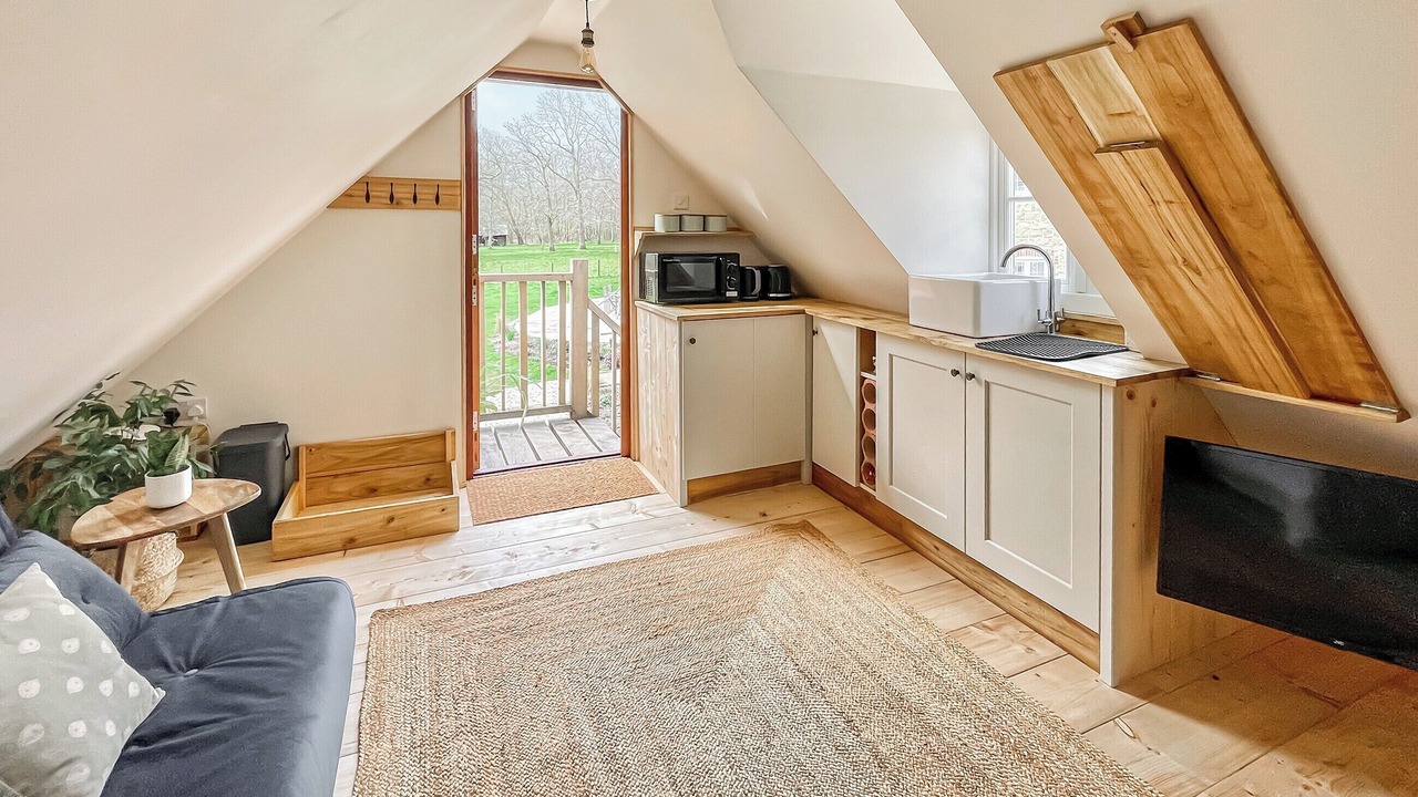 Photo of Livingroom in Midhurst