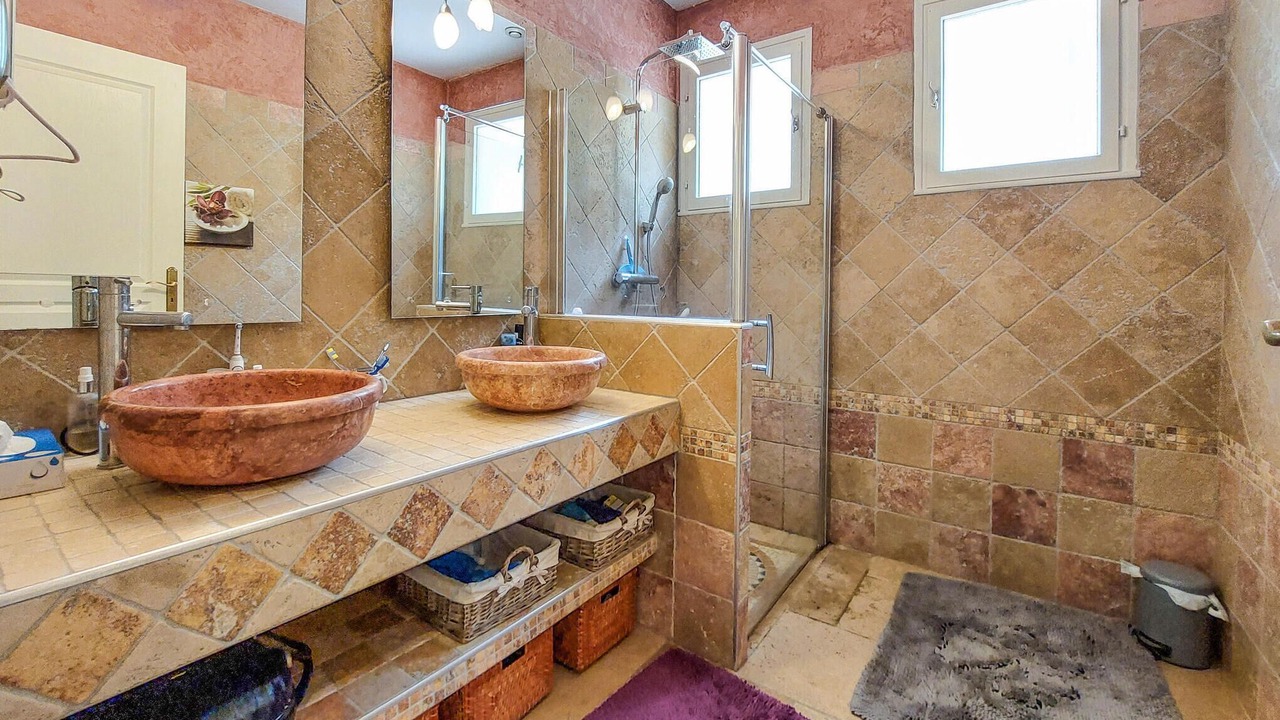 Photo of Bathroom in Casseneuil