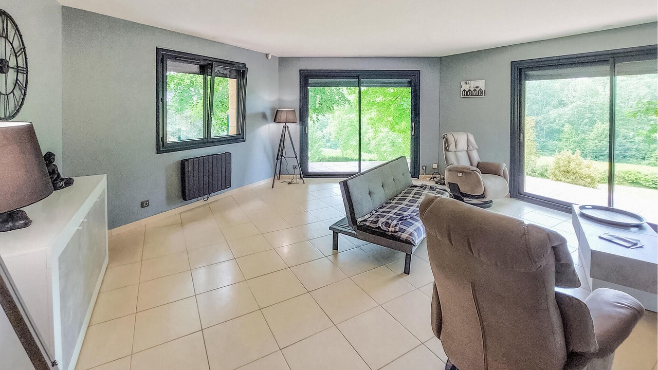 Photo of Livingroom in Casseneuil