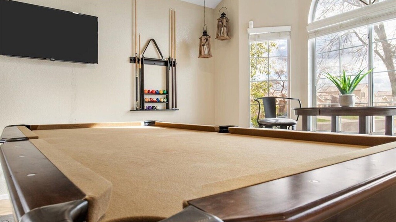Photo of Bedroom in Dave Brown Utopia