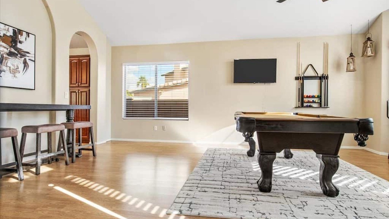 Photo of Bedroom in Dave Brown Utopia