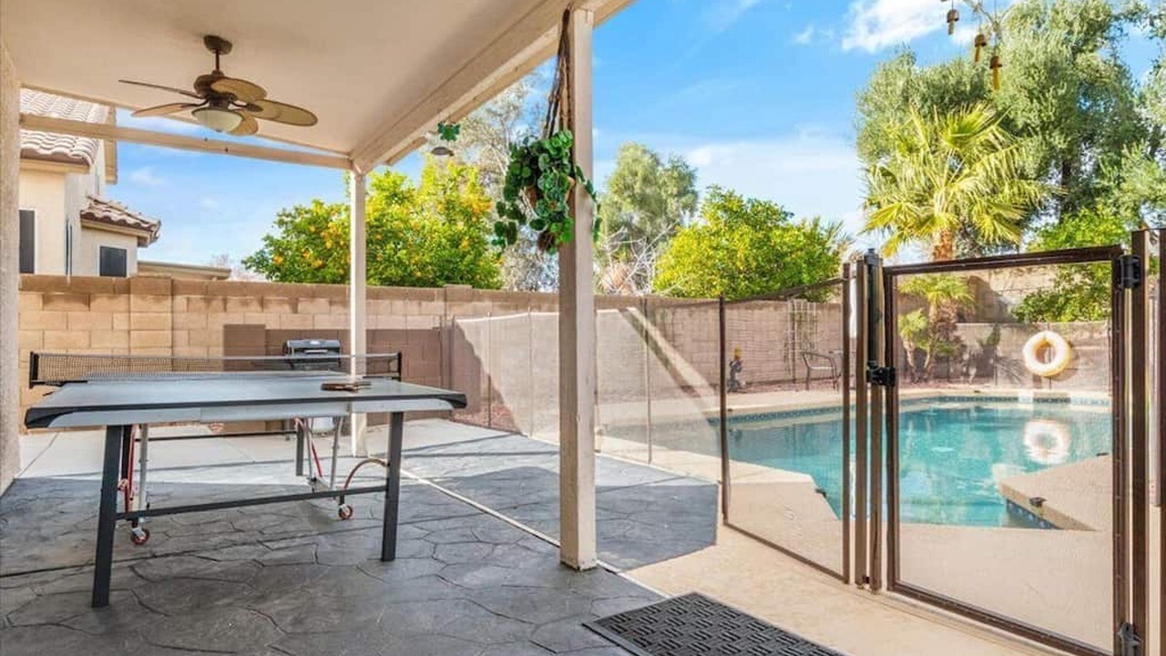 Photo of Outdoor in Dave Brown Utopia