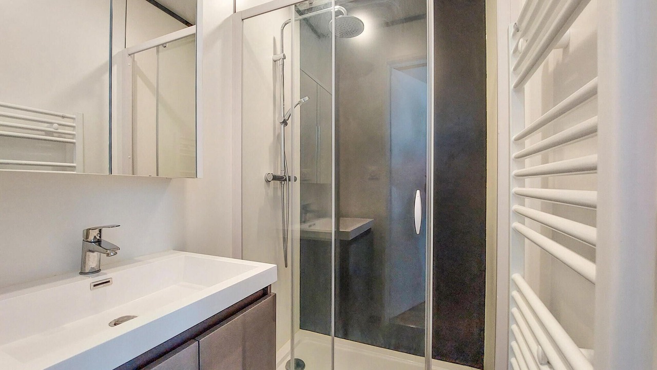 Photo of Bathroom in Olonzac