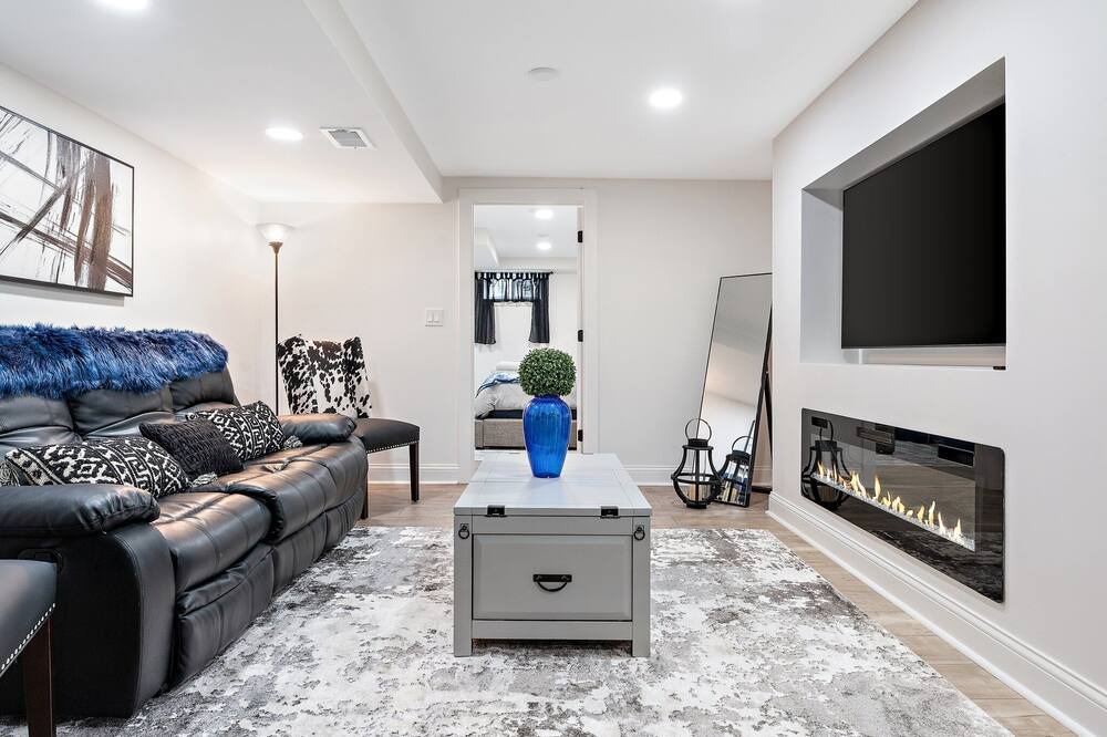 Photo of Livingroom in Boone Grove