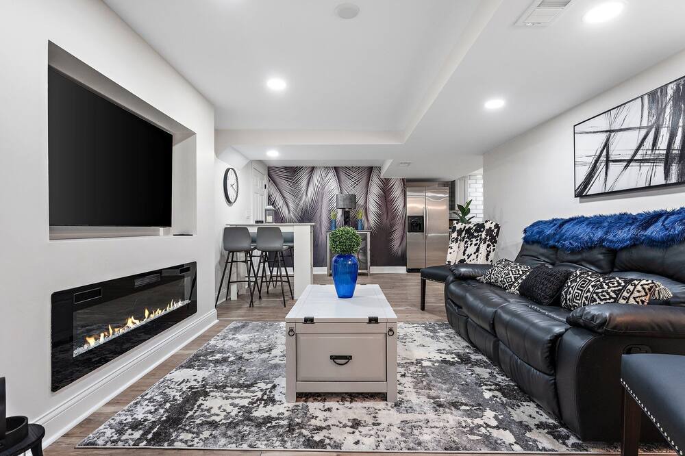 Photo of Livingroom in Boone Grove