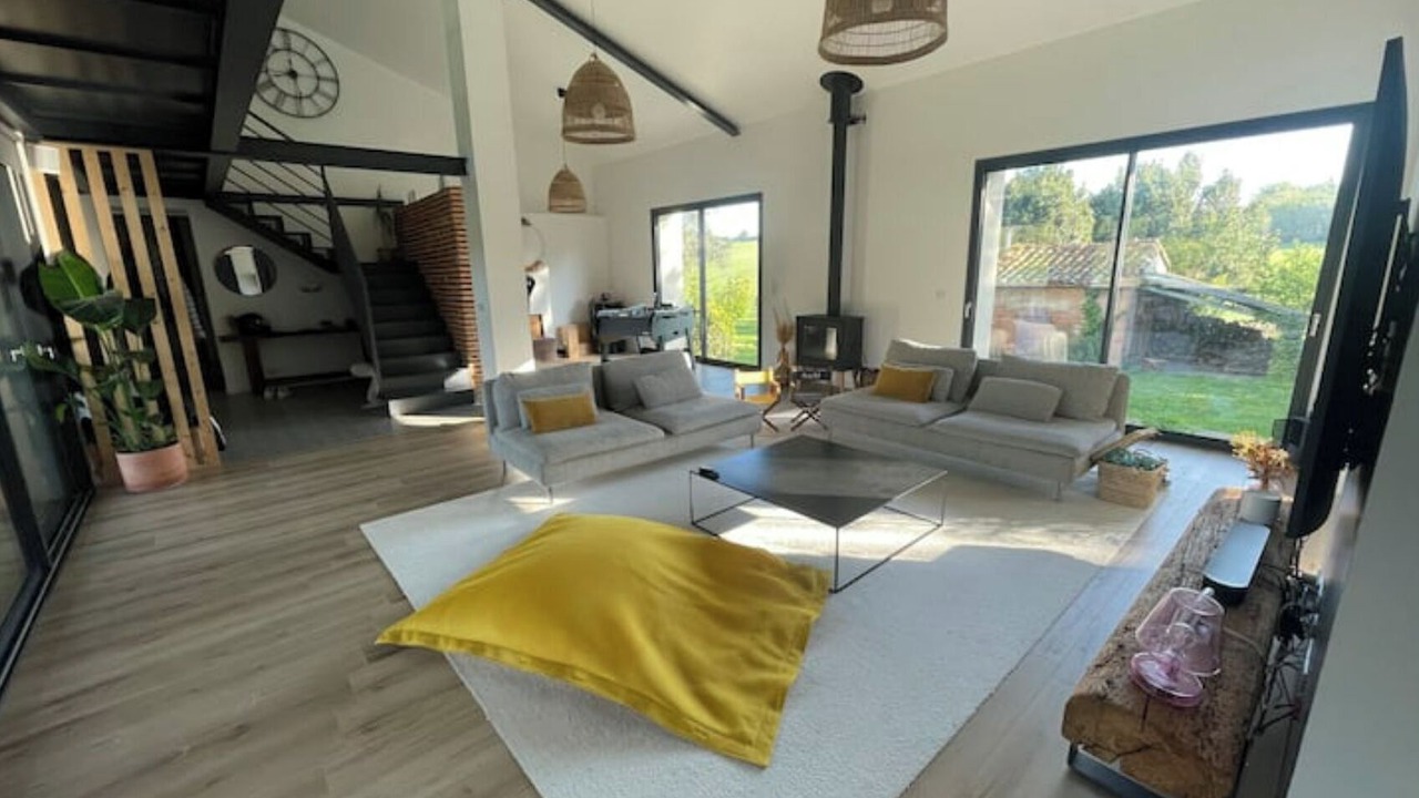 Photo of Livingroom in Preserville