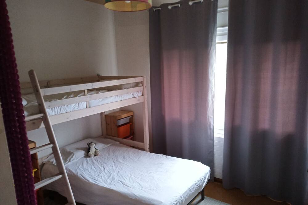 Photo of Bedroom in Vallromanes