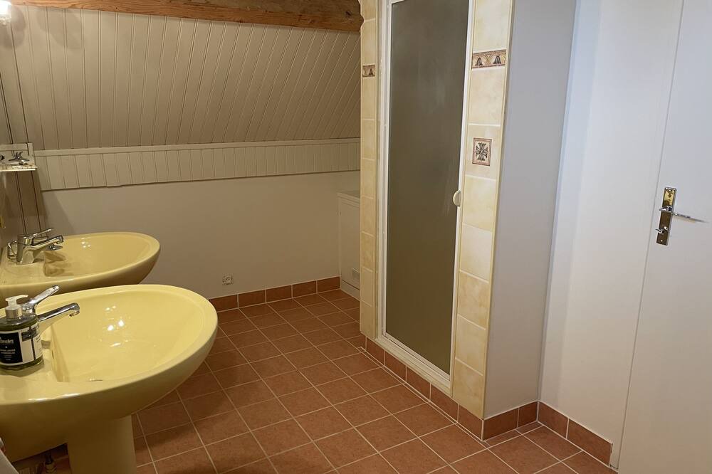 Photo of Bathroom in Vauville