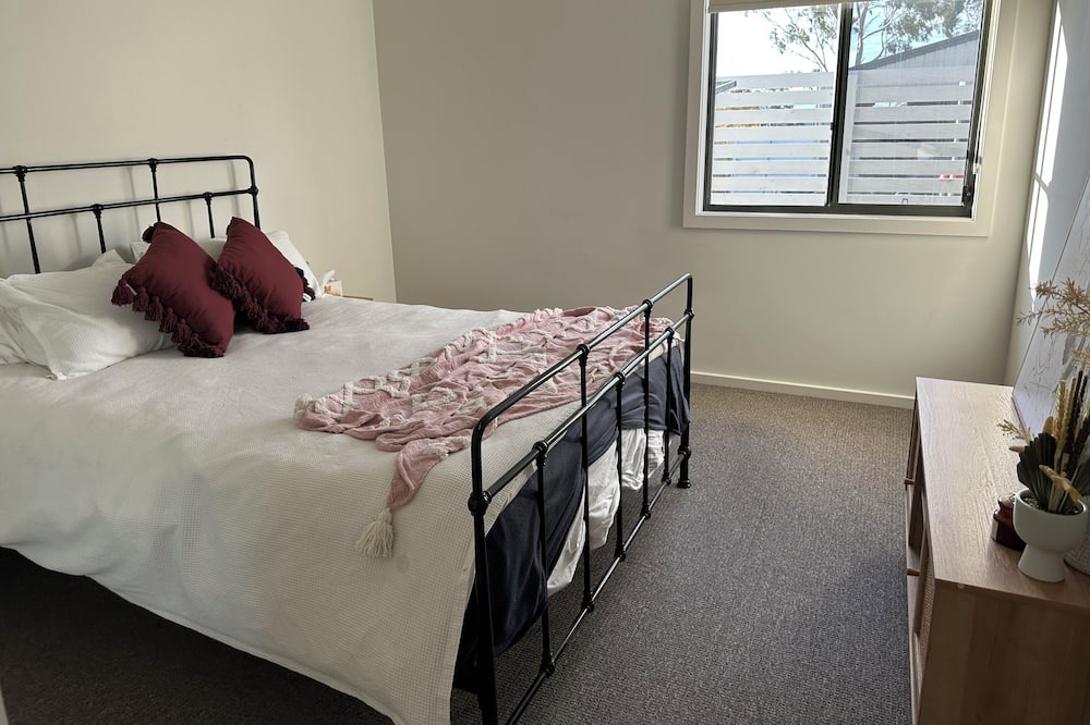 Photo of Bedroom in Louth Park