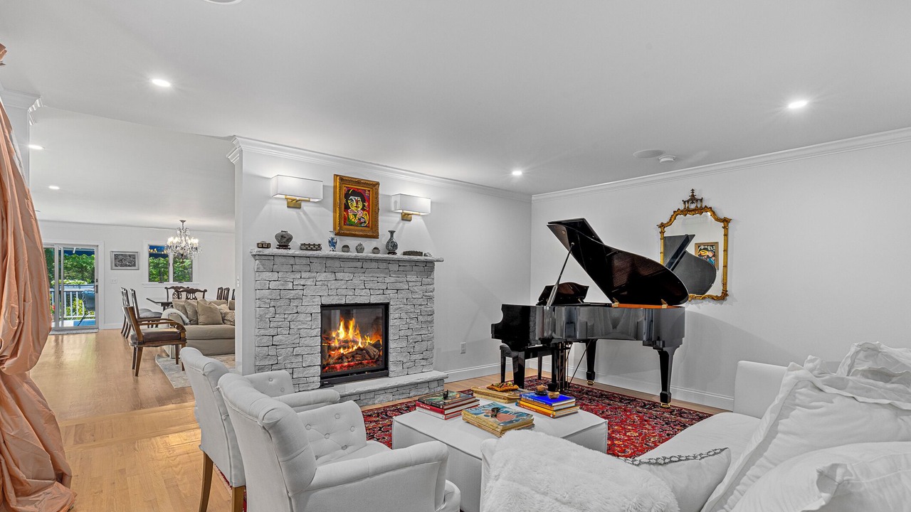 Photo of Livingroom in Rhinebeck