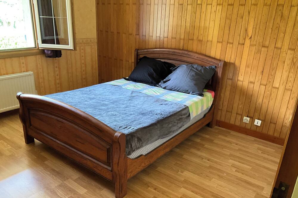 Photo of Bedroom in Sainte-Ouenne