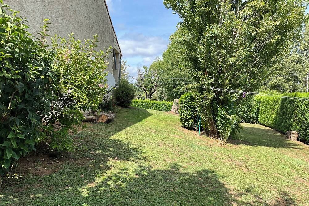 Photo of Outdoor in Sainte-Ouenne