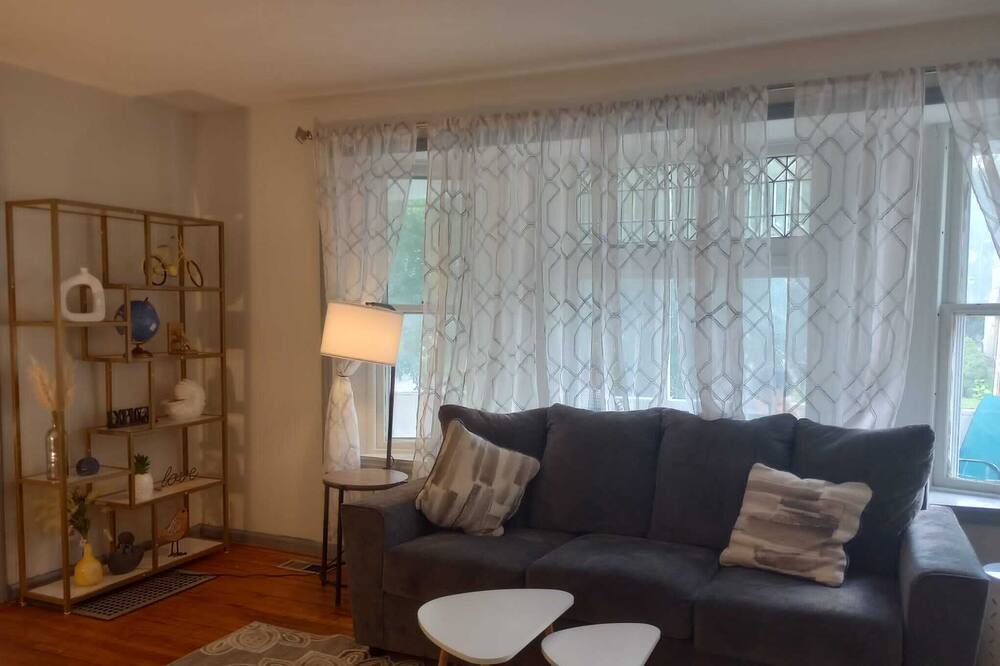 Photo of Livingroom in Downtown Syracuse
