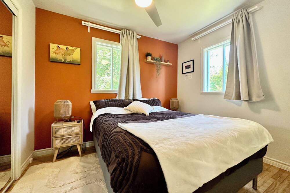 Photo of Bedroom in Saint-Calixte