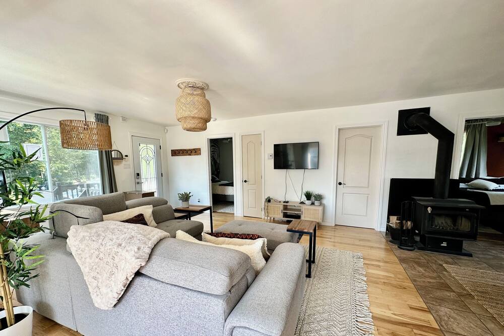 Photo of Livingroom in Saint-Calixte