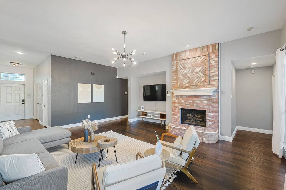 Photo of Livingroom in Mesquite