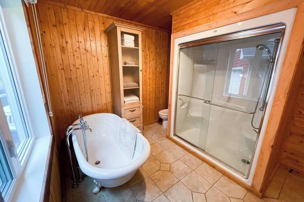 Photo of Bathroom in Lac-aux-Sables