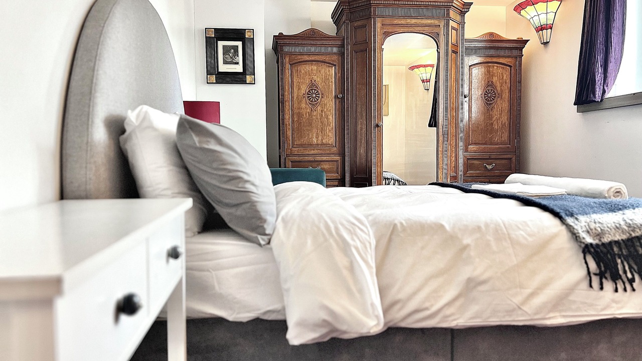 Photo of Others in Uxbridge South