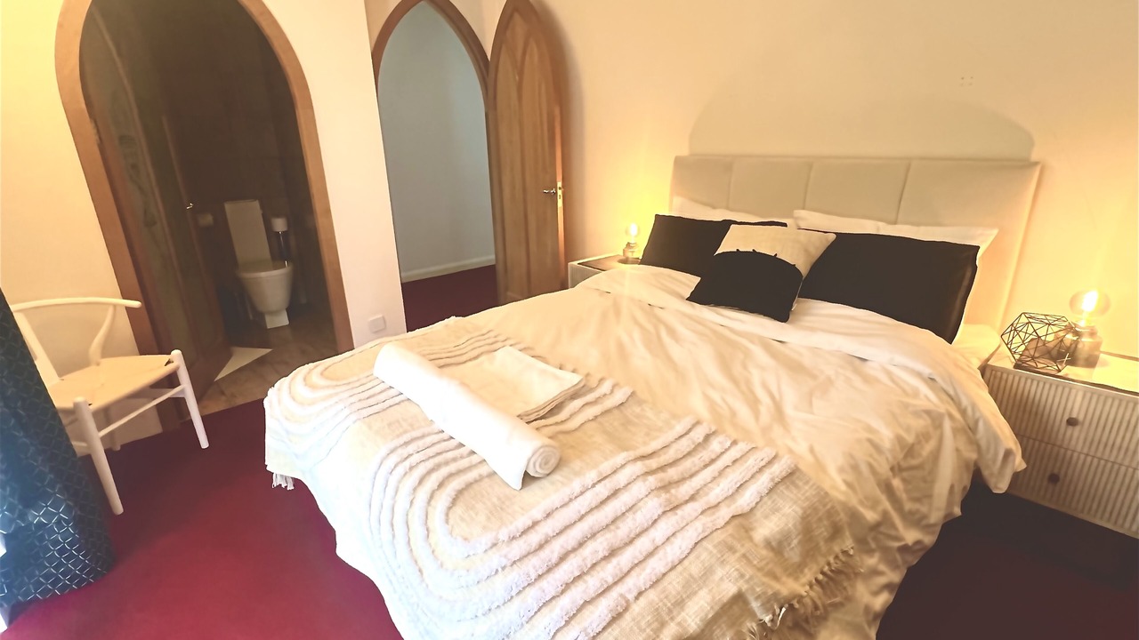 Photo of Others in Uxbridge South