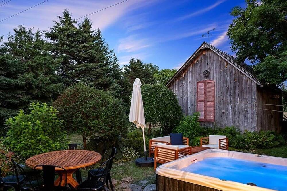Photo of Outdoor in Picton