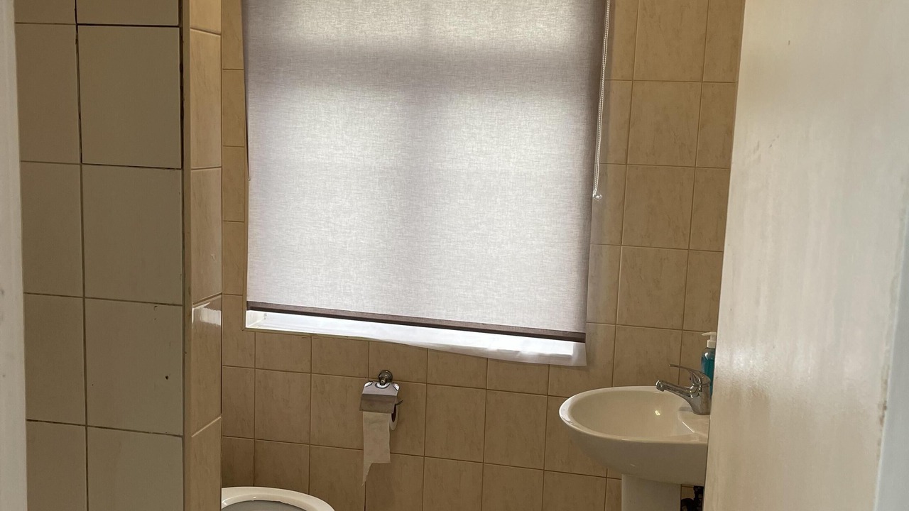 Photo of Bathroom in Heathrow Villages