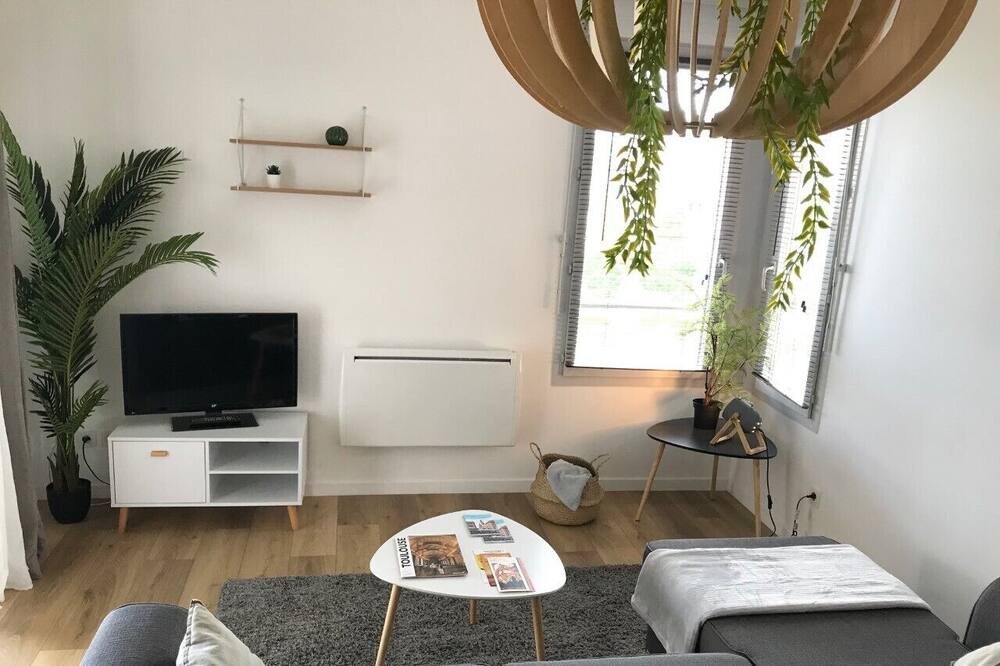 Photo of Livingroom in Fontaine-Bayonne-Cartoucherie
