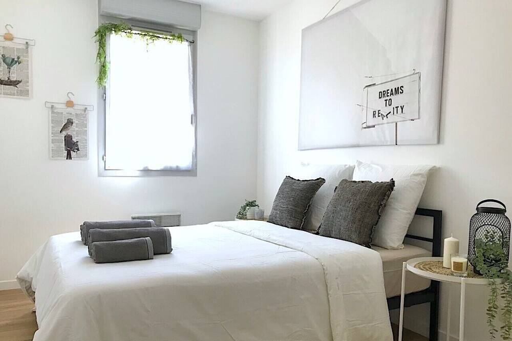 Photo of Bedroom in Fontaine-Bayonne-Cartoucherie