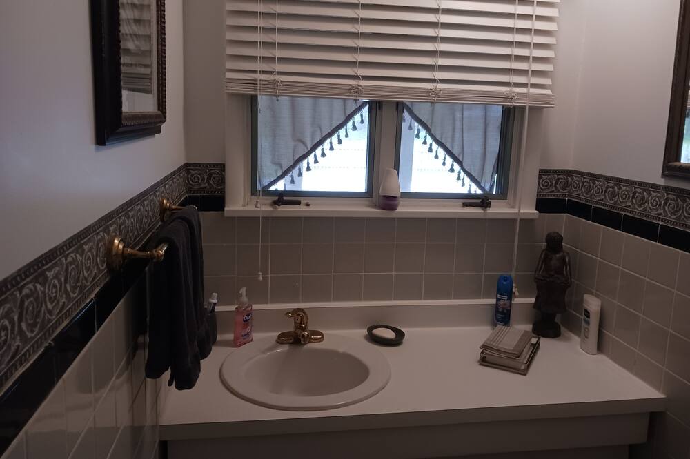Photo of Bedroom in Canandaigua
