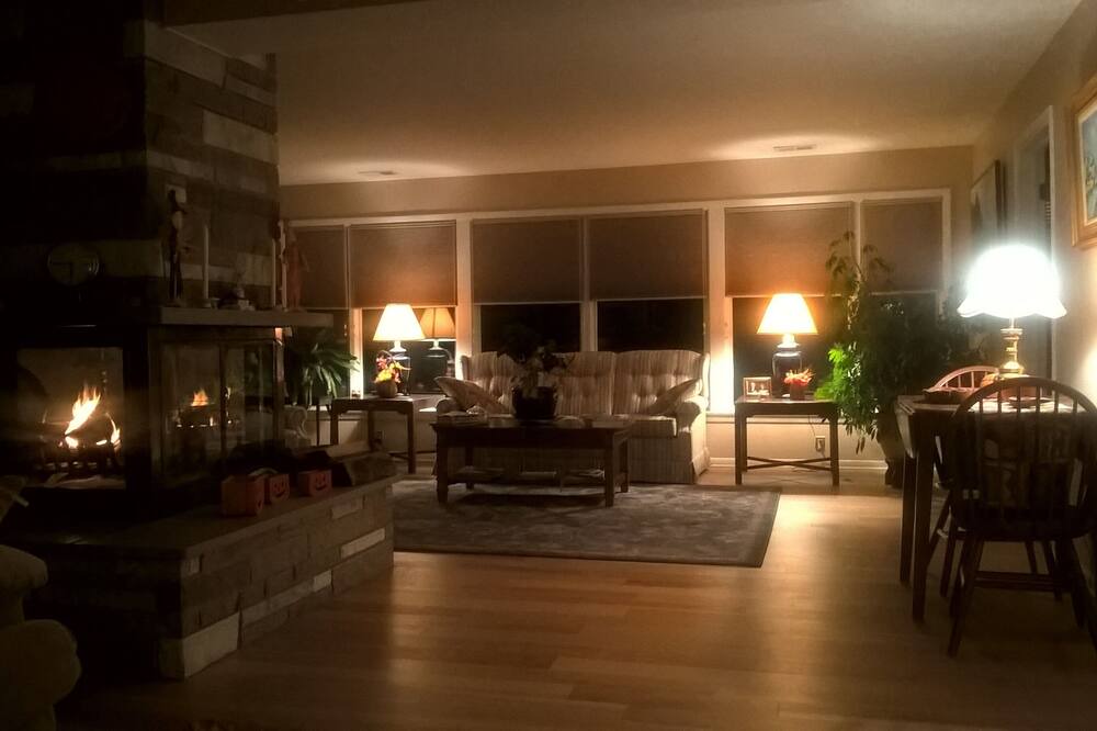 Photo of Bedroom in Canandaigua
