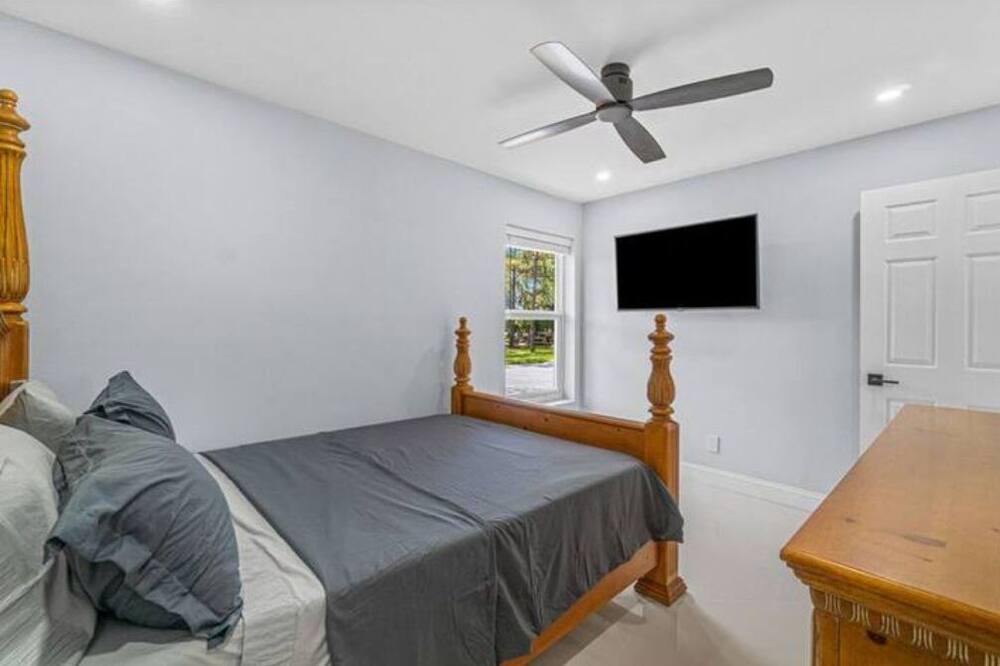 Photo of Bedroom in Hunt Club