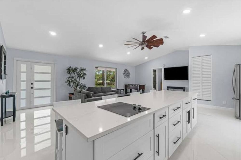 Photo of Kitchen in Hunt Club