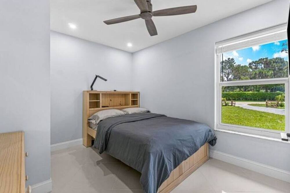Photo of Bedroom in Hunt Club