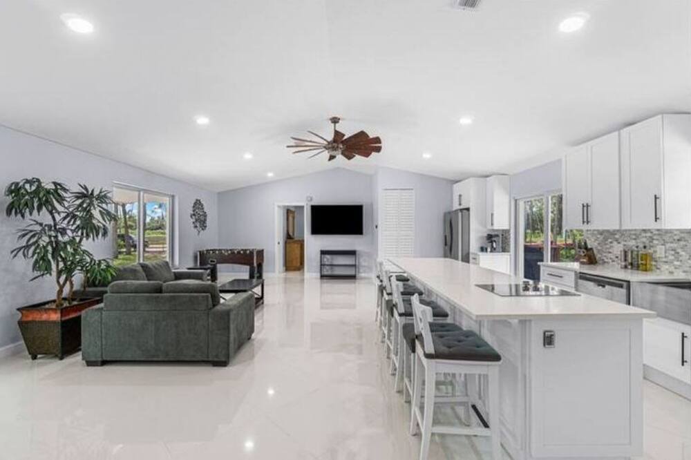 Photo of Kitchen in Hunt Club