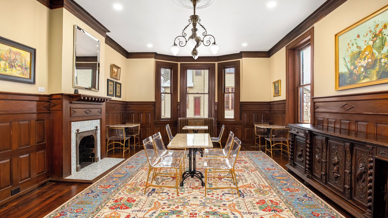 Photo of Livingroom in Winston - Salem