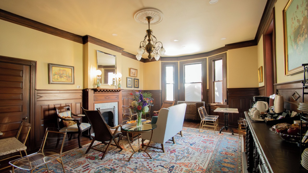 Photo of Livingroom in Winston - Salem