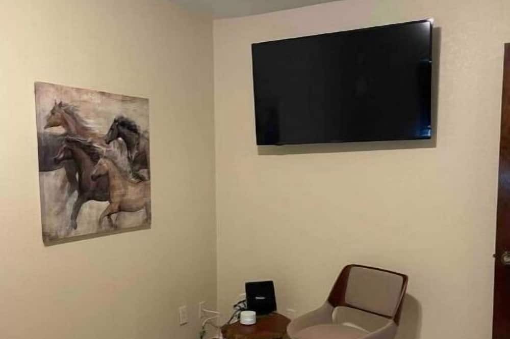 Photo of Bedroom in Bartonville