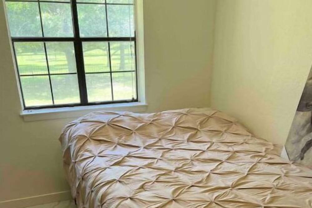 Photo of Bedroom in Bartonville