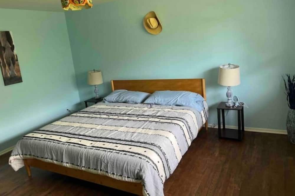 Photo of Bedroom in Bartonville