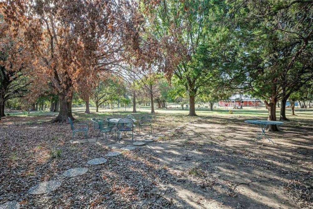 Photo of Outdoor in Bartonville