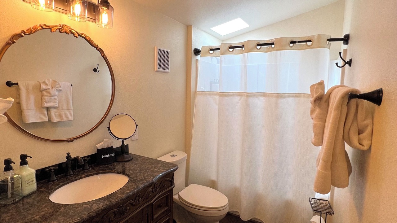 Photo of Bathroom in Ilwaco